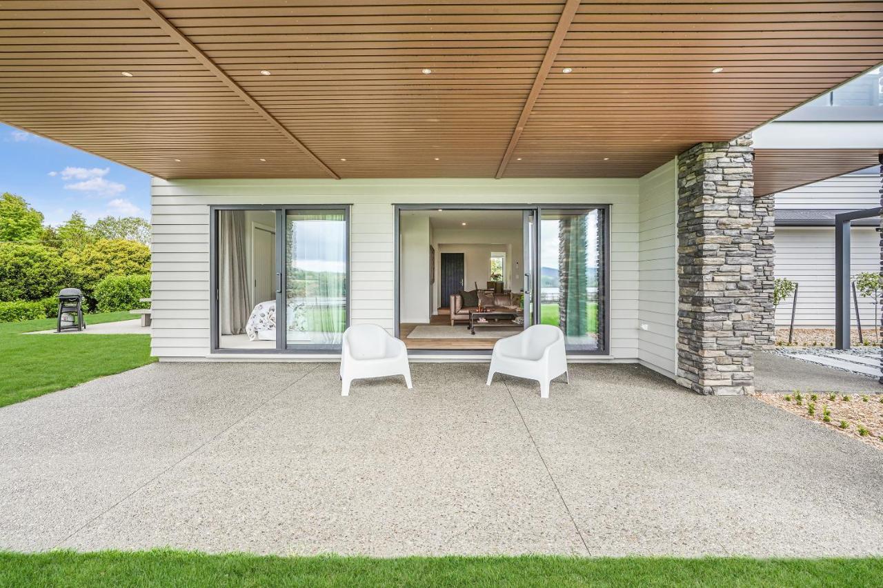Lakeside Karapiro Downstairs Apartment Cambridge Extérieur photo