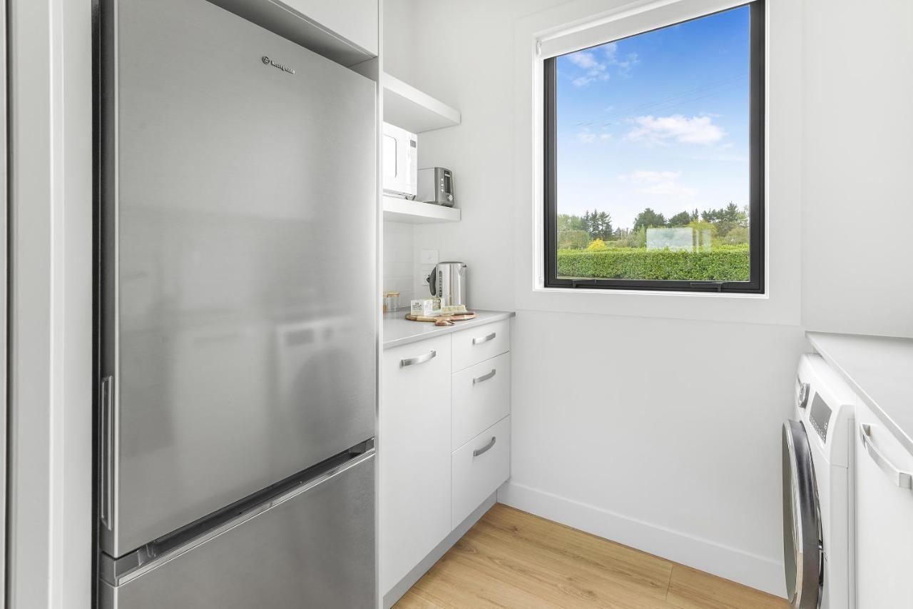 Lakeside Karapiro Downstairs Apartment Cambridge Extérieur photo