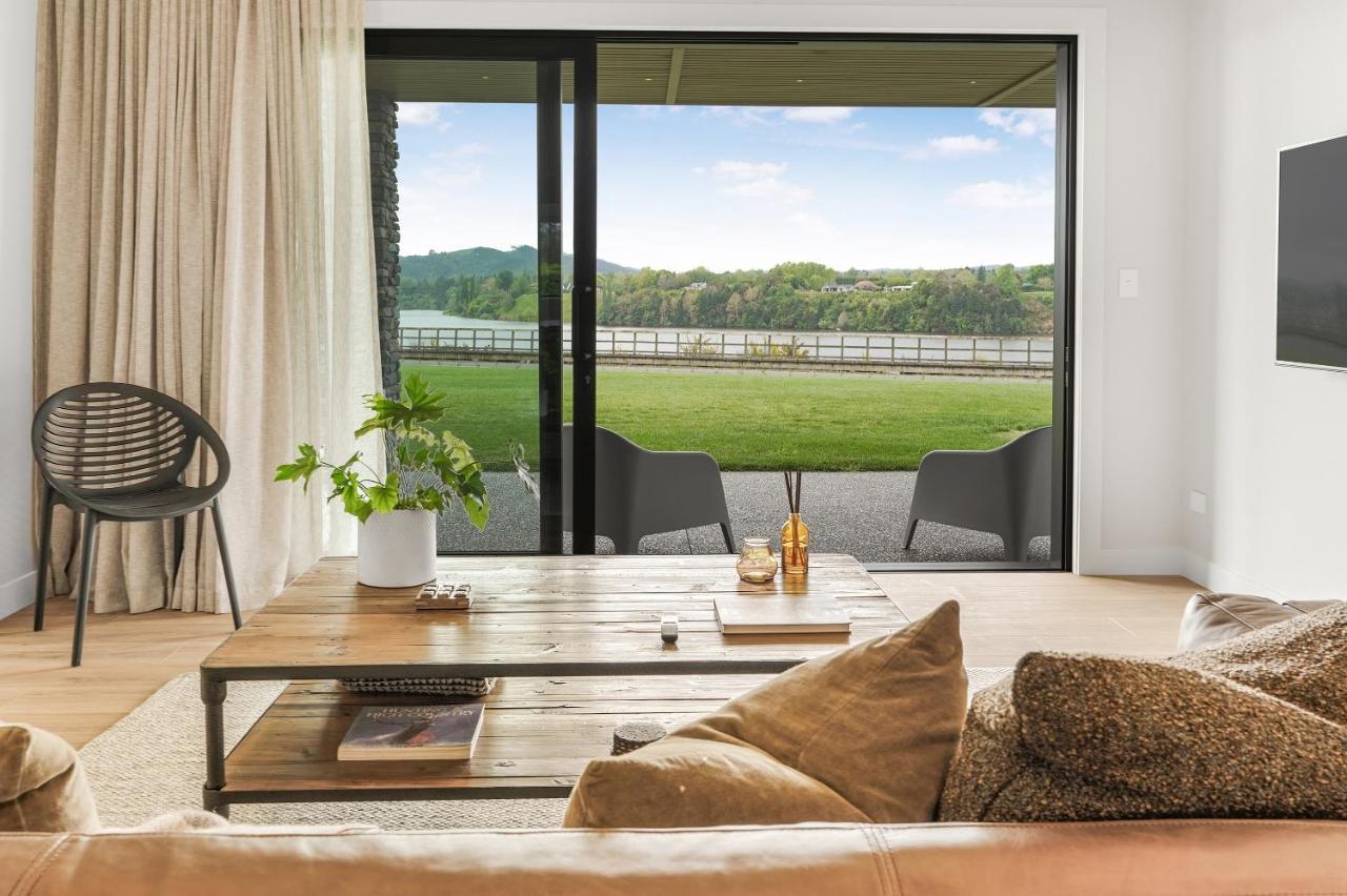 Lakeside Karapiro Downstairs Apartment Cambridge Extérieur photo